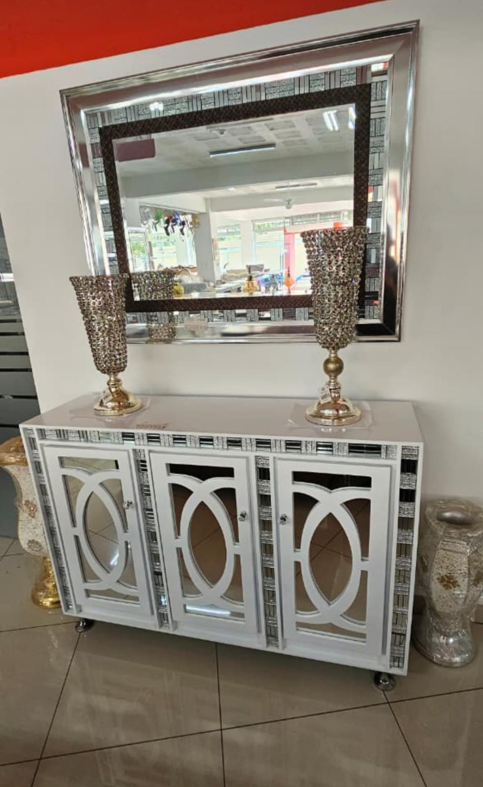 muebles y colchones - Repisa con espejo moderno 