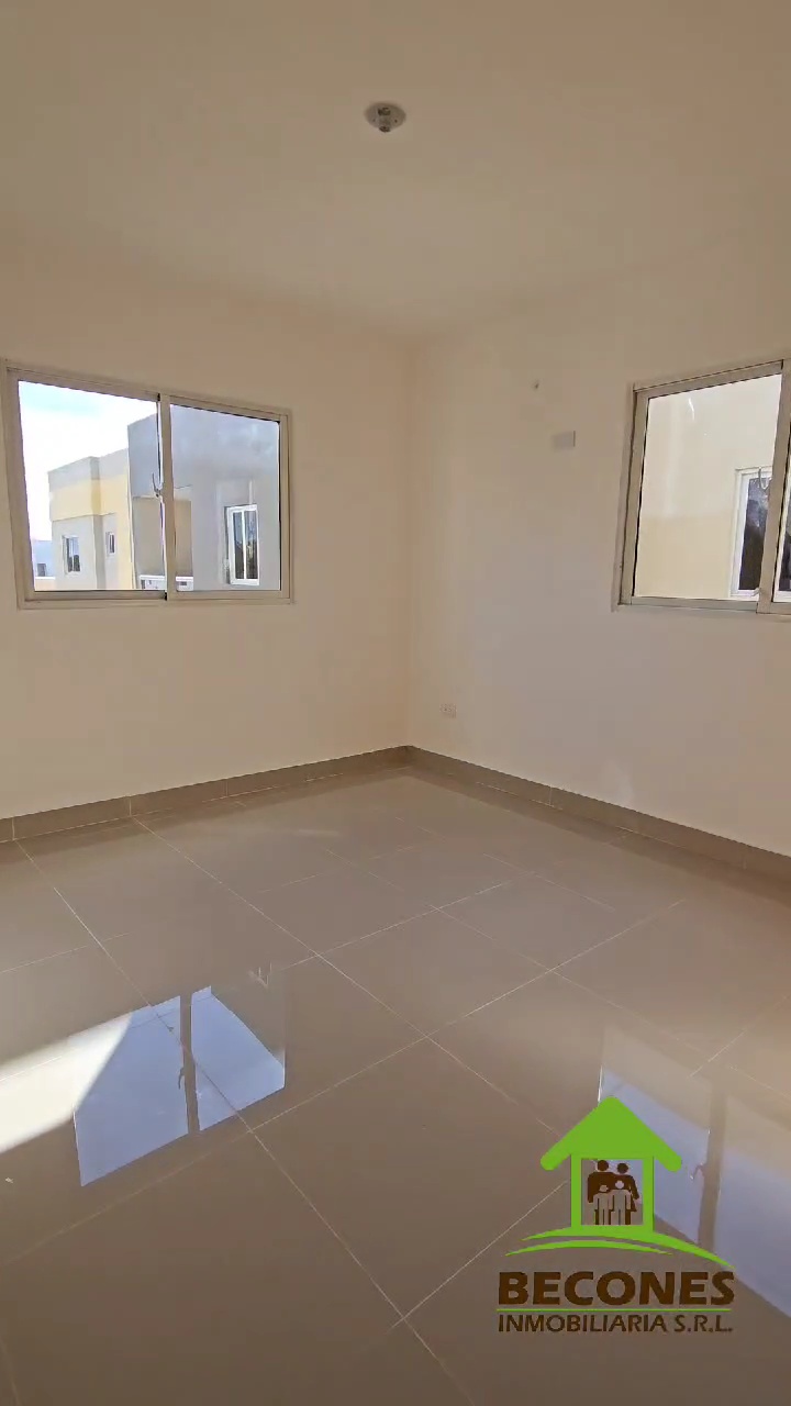 apartamentos - Primer Nivel de 114 Metros + 70 Metros de patio. 9