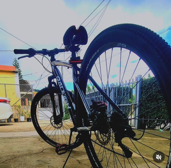 bicicletas y accesorios - Bicicleta raleigh "negociable"