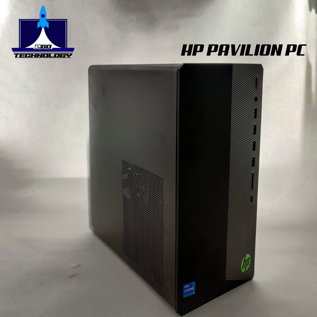 computadoras y laptops - PC HP Pavilion Desktop PC TG01-2260xt Oficina 
