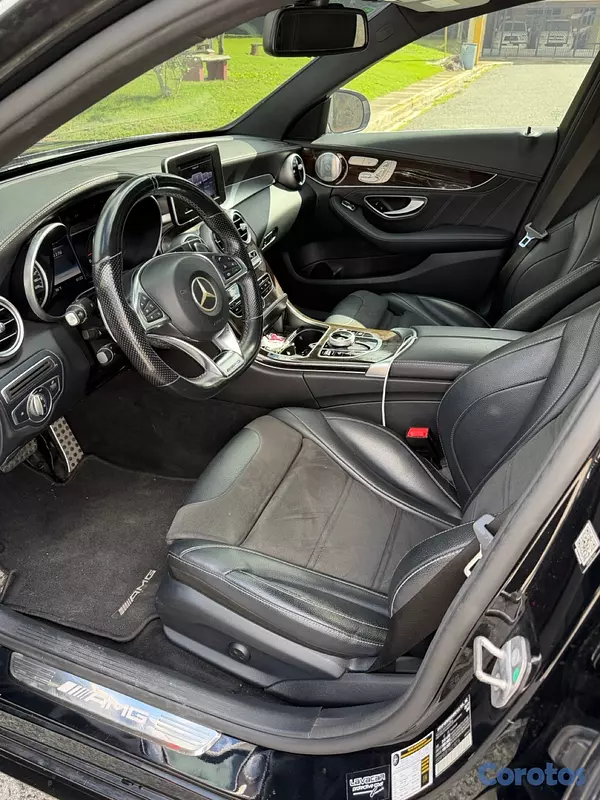 carros - Mercedes Benz C 63 AMG 11