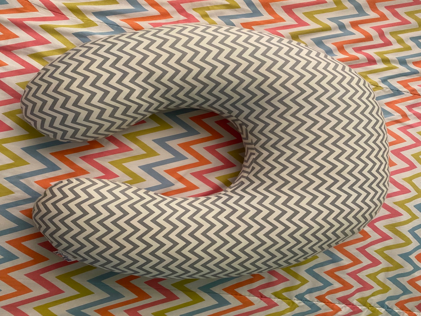 accesorios - Almohada de lactancia como nueva