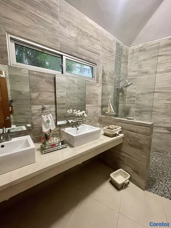 casas vacacionales y villas - Villa hermosa moderna 4 hab piscina playa y golf 4