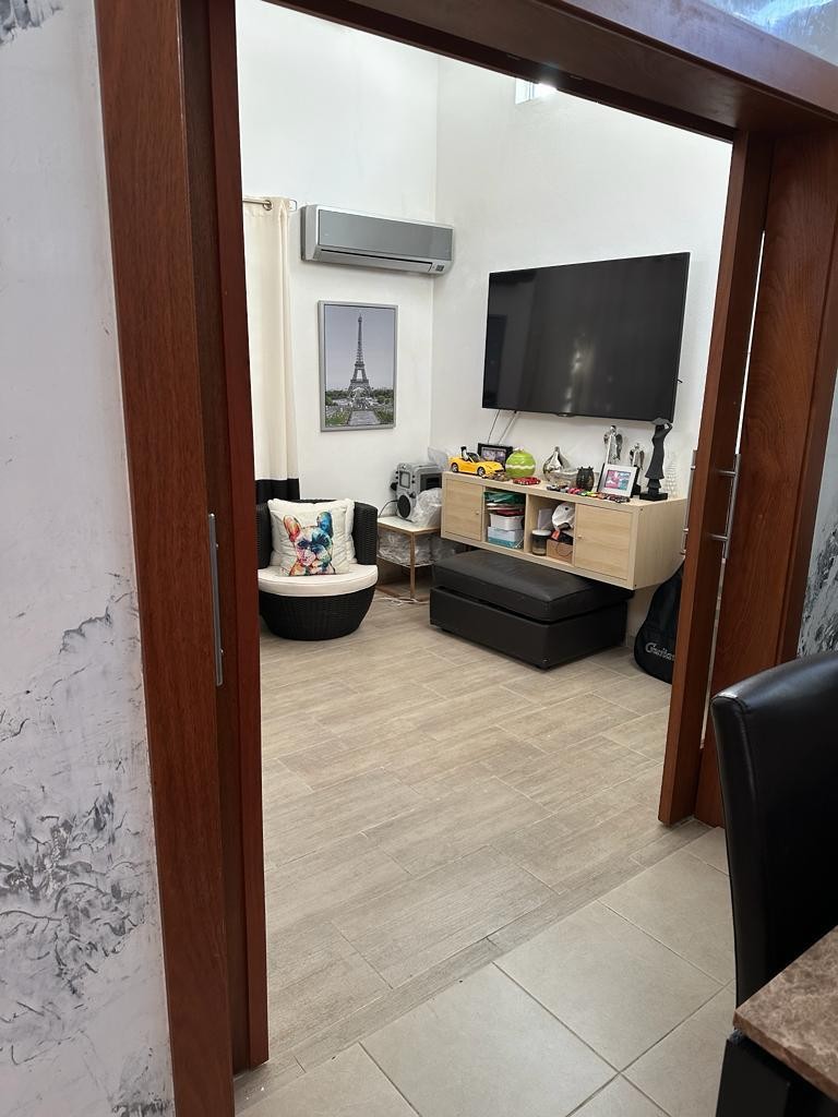 casas - Casa en las carmelitas en santiago de los caballeros 
 5