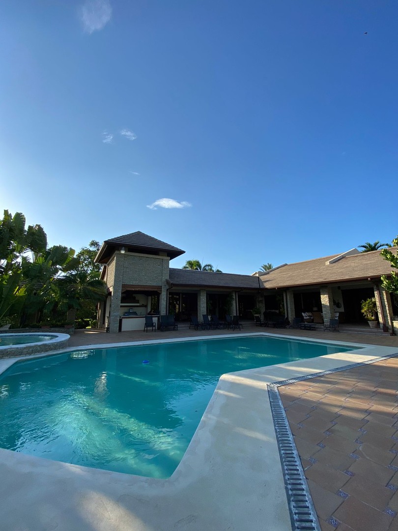 casas - Exclusiva Mansion con 3 Lagos Privados y 48 Tareas Santiago 5