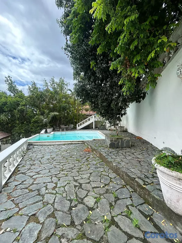 casas - Elegant and spacious luxury home located in Altos  5