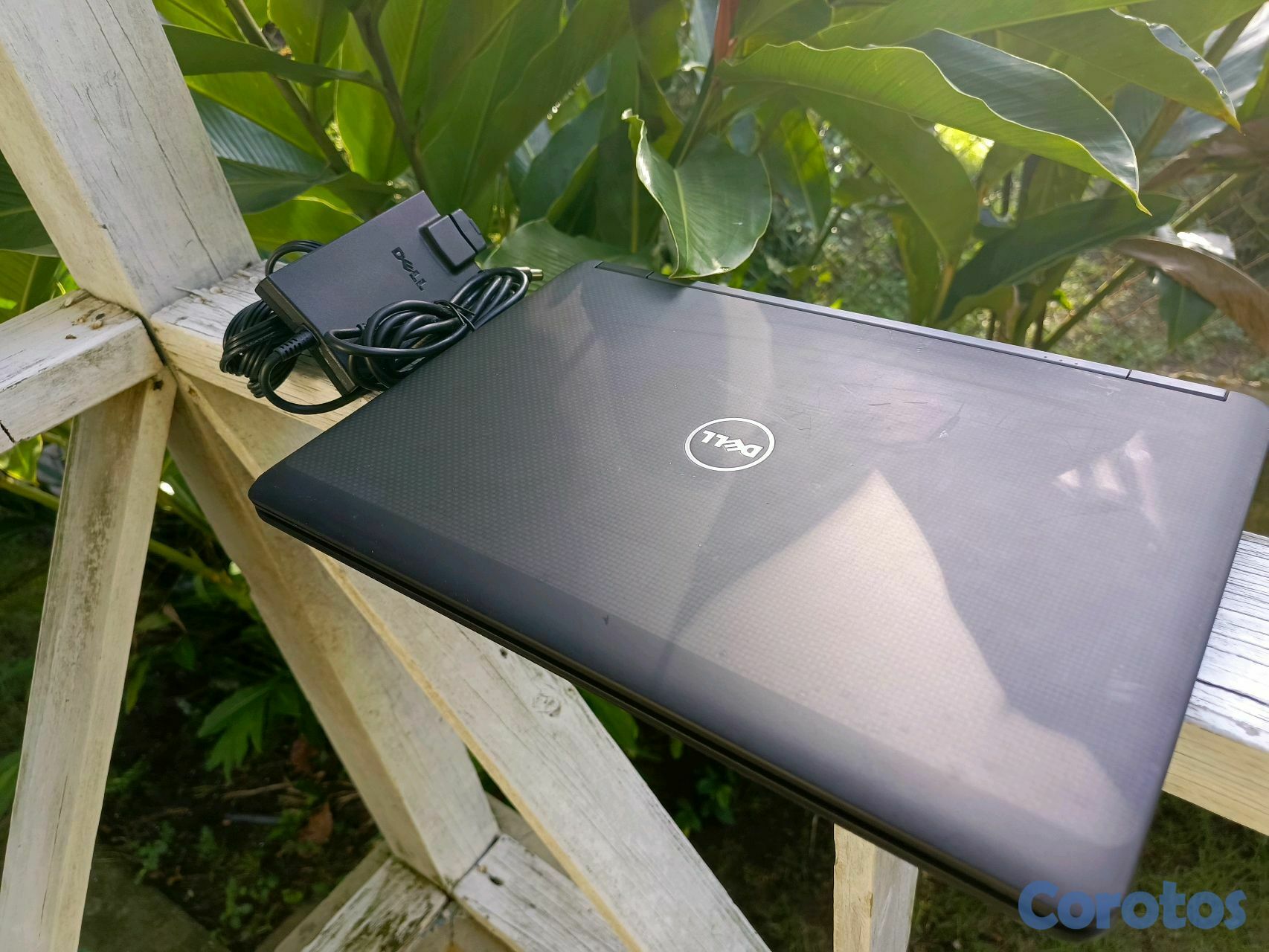 computadoras y laptops - Laptop Dell,Touch, i5 5ta, Disco 256 GB, 16GB Ram. 5