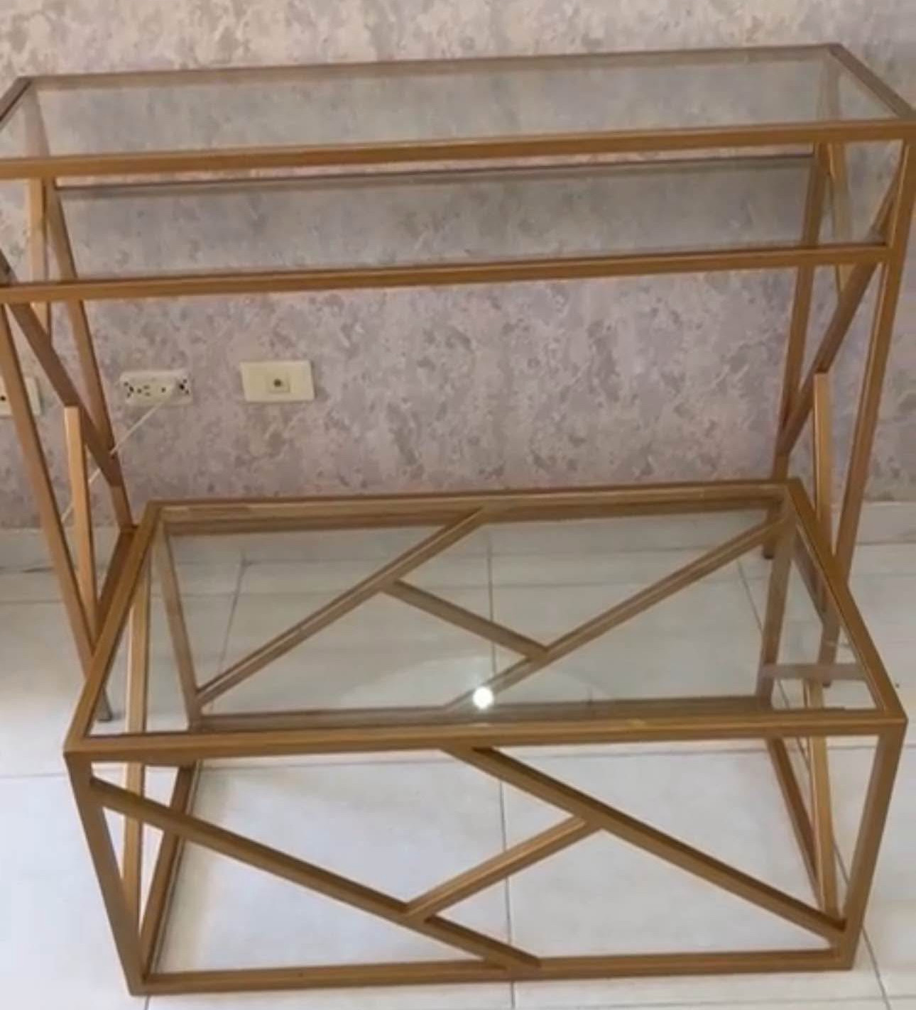 decoración y accesorios - JUEGO DE REPISA Y MESA COLOR DORADO USADAS EXCELENTE ESTADO 1
