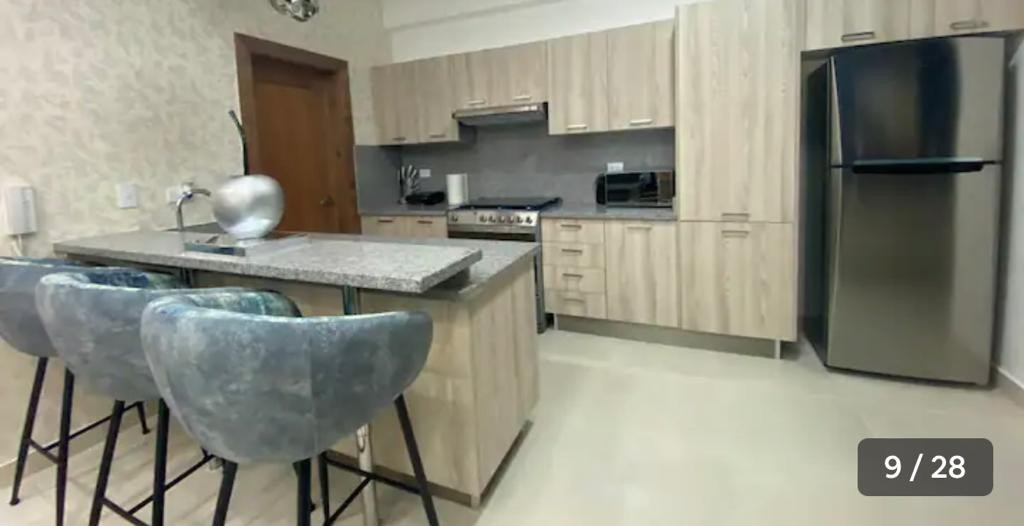 apartamentos - Se alquila apartamento amueblado en Evaristo Morales 2