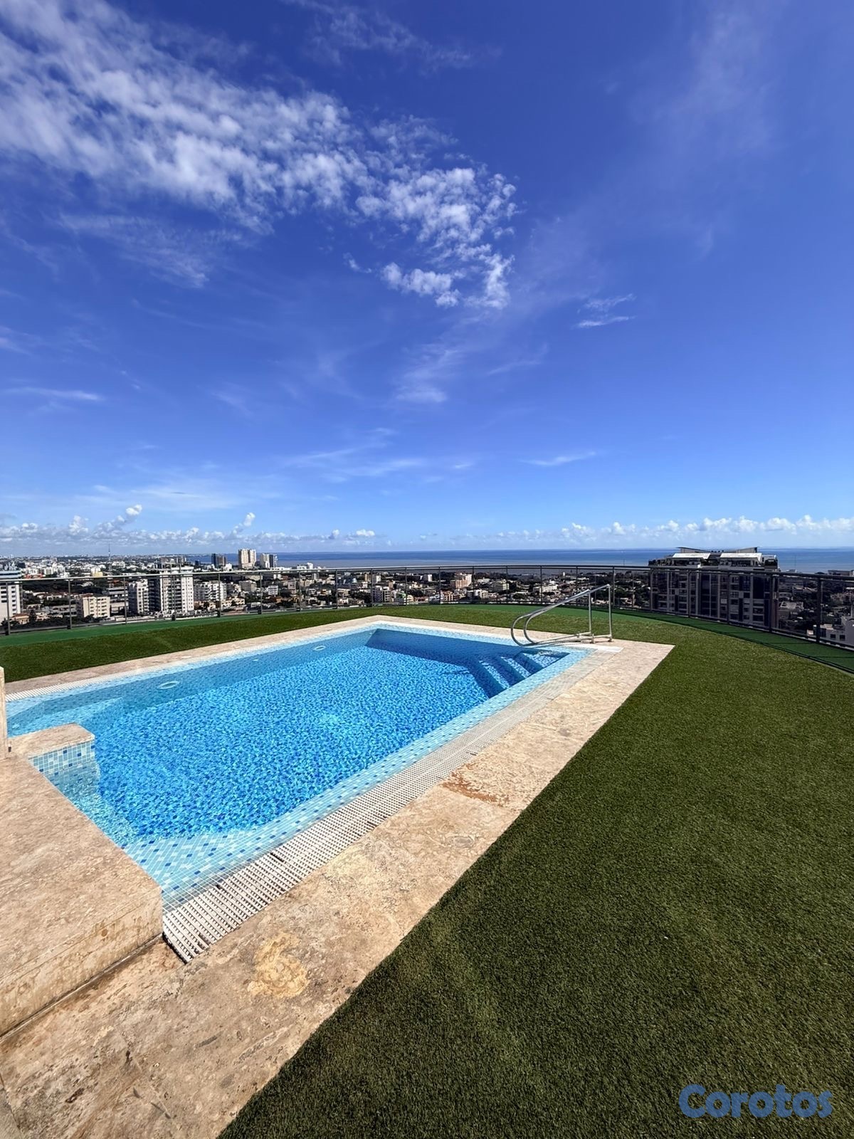 apartamentos - vendo bella vista sur piso 7 dos hab 2.5 baños dos parqueos balcón lujo área soc 5