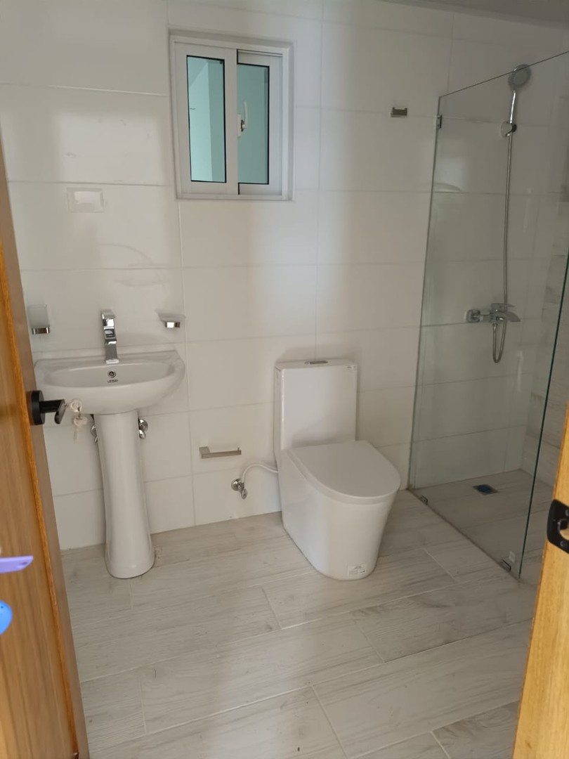 apartamentos - Hermoso Apartamento 6to Nivel Disponible en Jardines del Sur  4