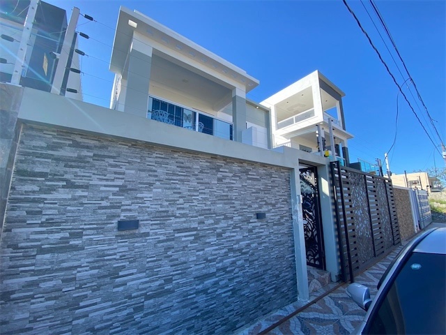 casas - Venta de casa en la autopista de san Isidro prado oriental Santo Domingo este 5