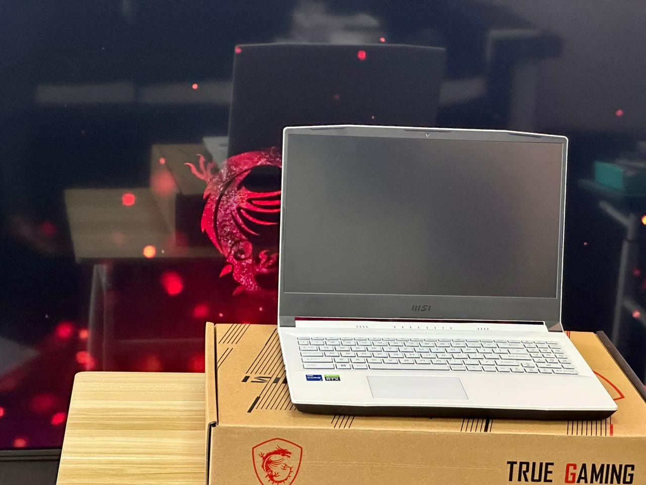 computadoras y laptops - LAPTOP GAMER MSI SWORD15 i7 11VA. GEN. 