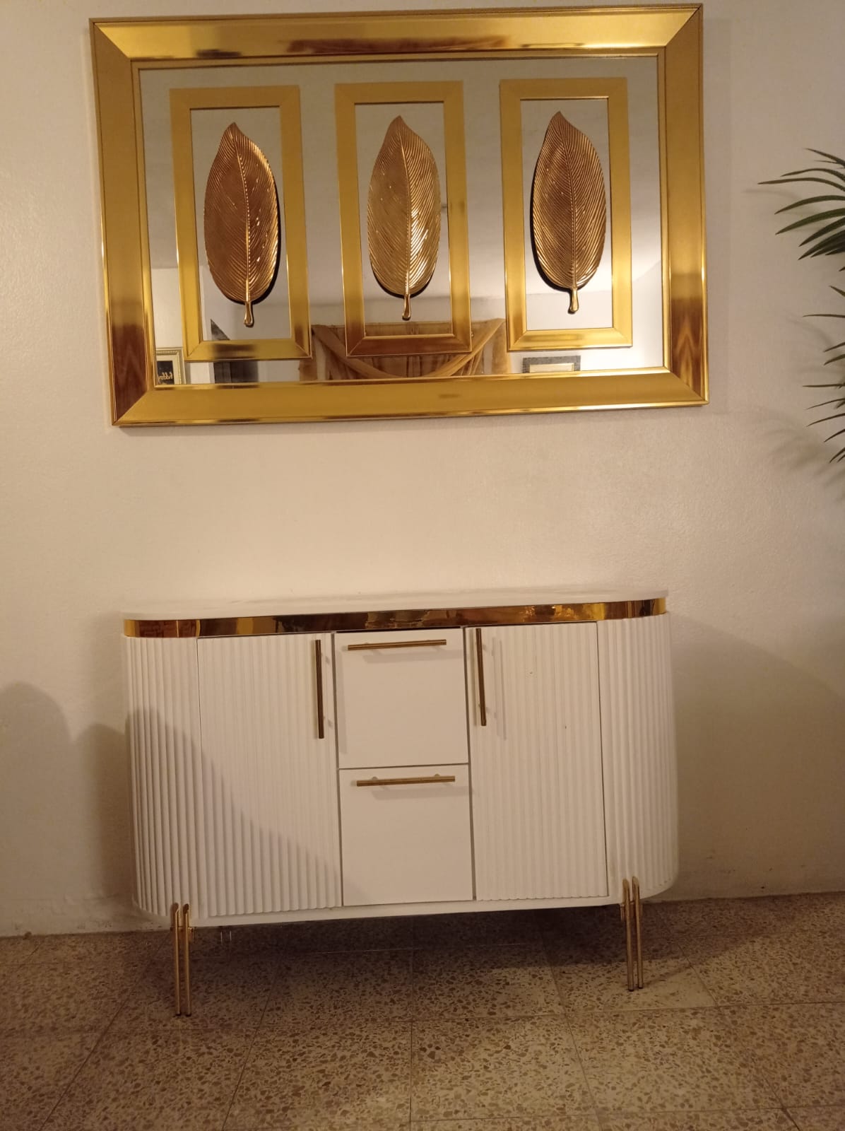 muebles y colchones - Repisa con espejo moderno  1
