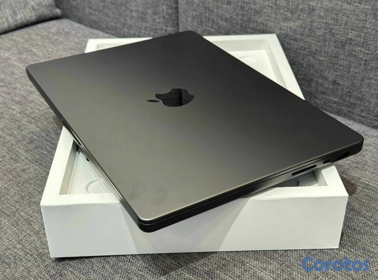 computadoras y laptops - MACBOOK PRO 14-INCH DISPLAY 2023 A2918 oportunidad 5