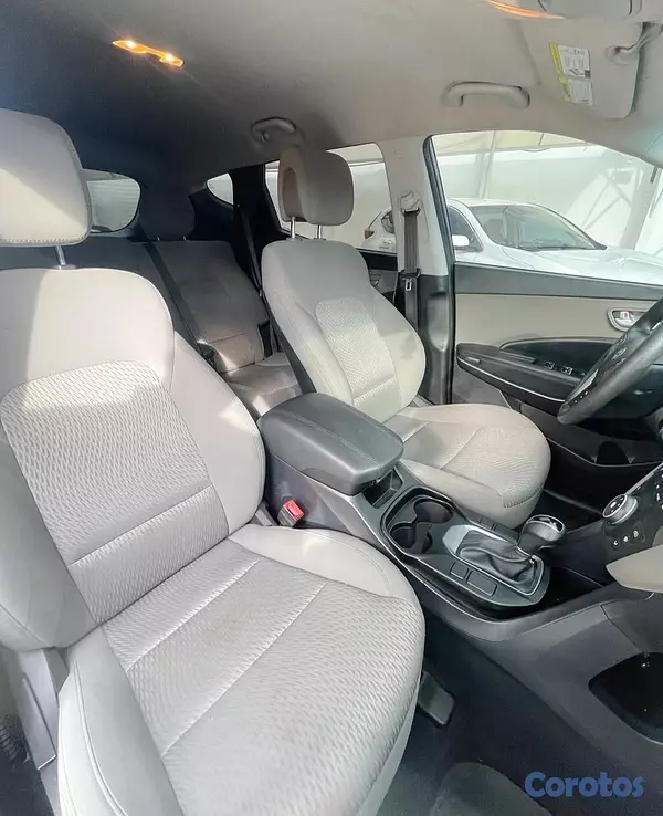 jeepetas y camionetas - Hyundai Santa Fe 2017 8