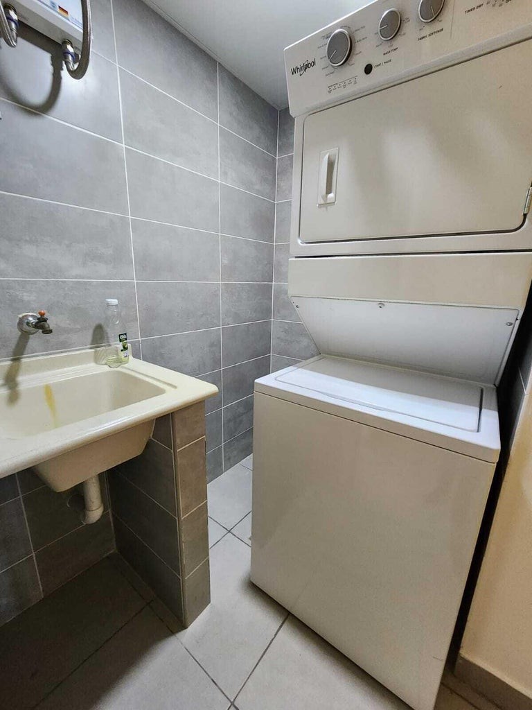 apartamentos - Oportunidad en la zona de  Naco, apartamento dos habitaciones. 9