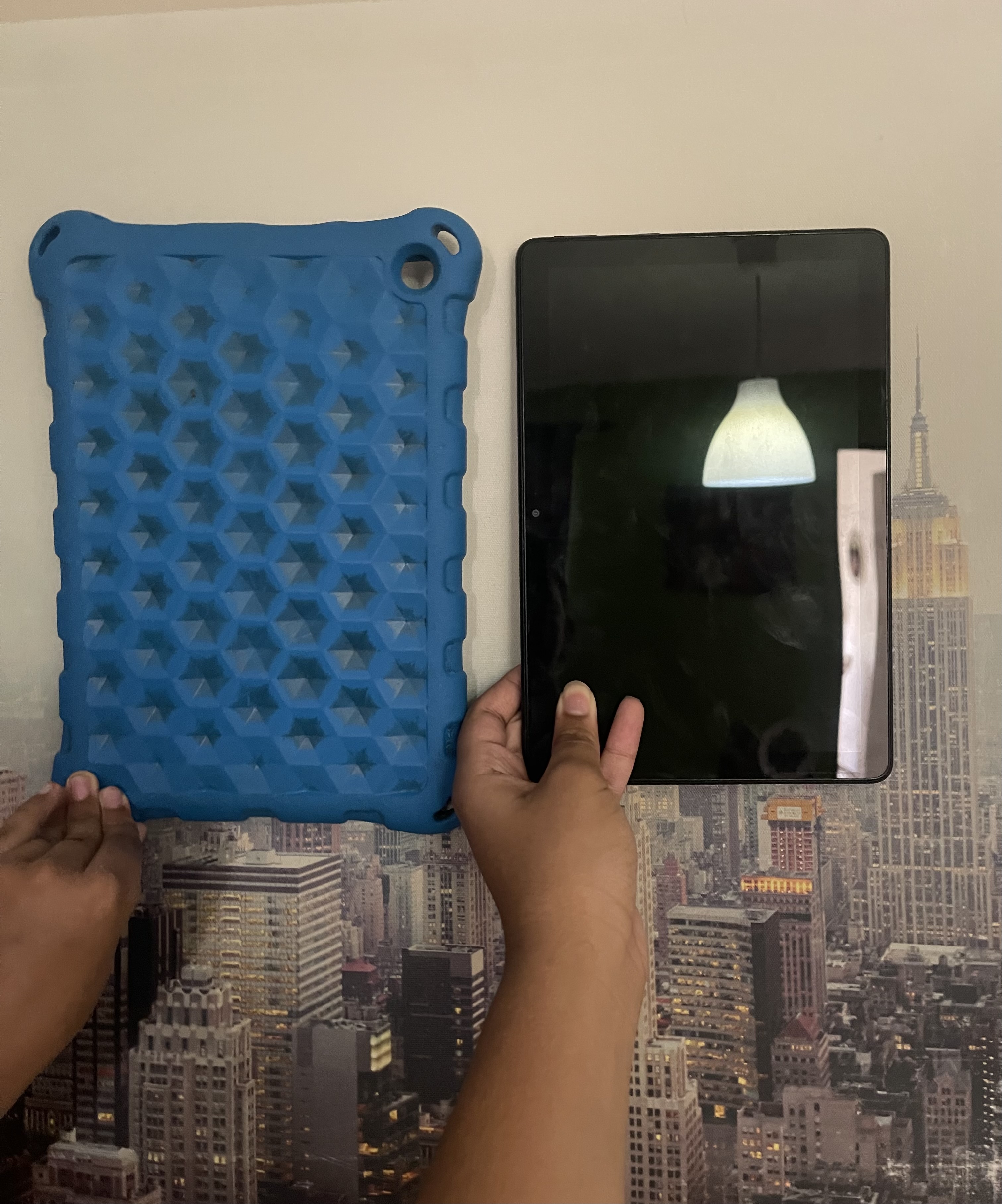 celulares y tabletas - Tablet Amazon fire HD 10 como nueva 0