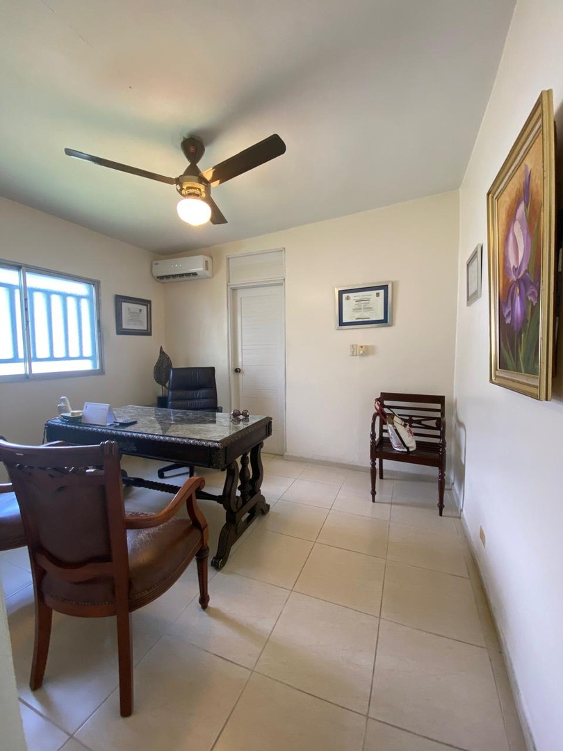 casas - 📍Casa en Venta en excelente ubicación en Los Prados/ Charles Summer📍

 4