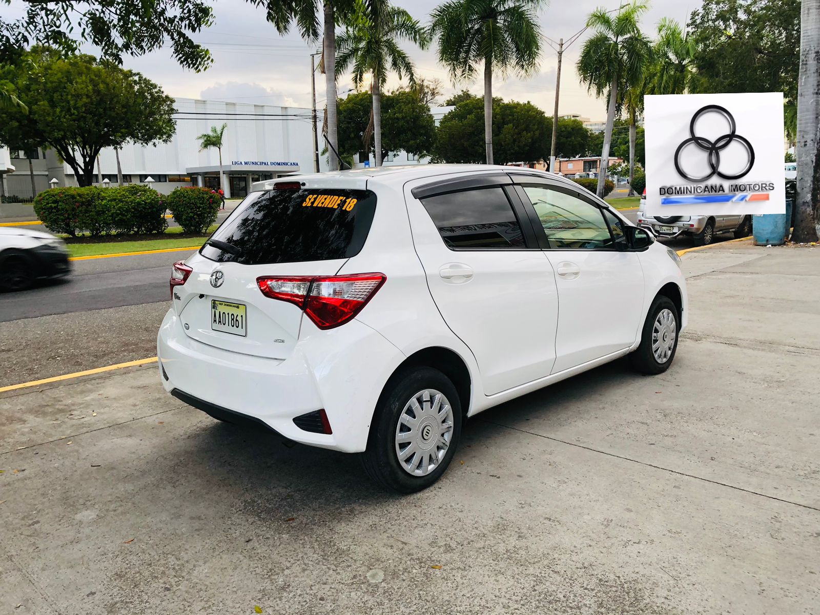 carros - TOYOTA VITZ  2018 5