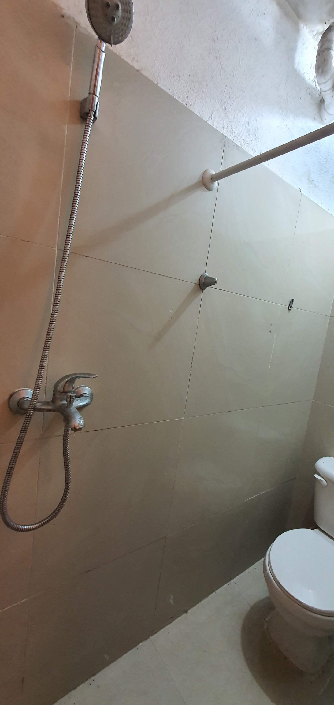 habitaciones y viviendas compartidas - Habitación estudio primera planta