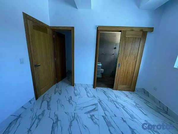 apartamentos - Espacioso Apartamento en Segundo Nivel  5