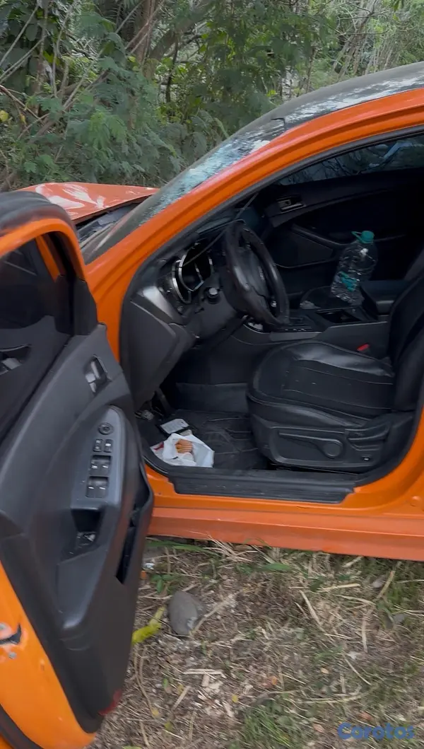 carros - Kia k5 2013 
salvamento. chocado  7