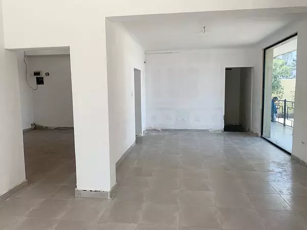 oficinas y locales comerciales - Local en naco  7