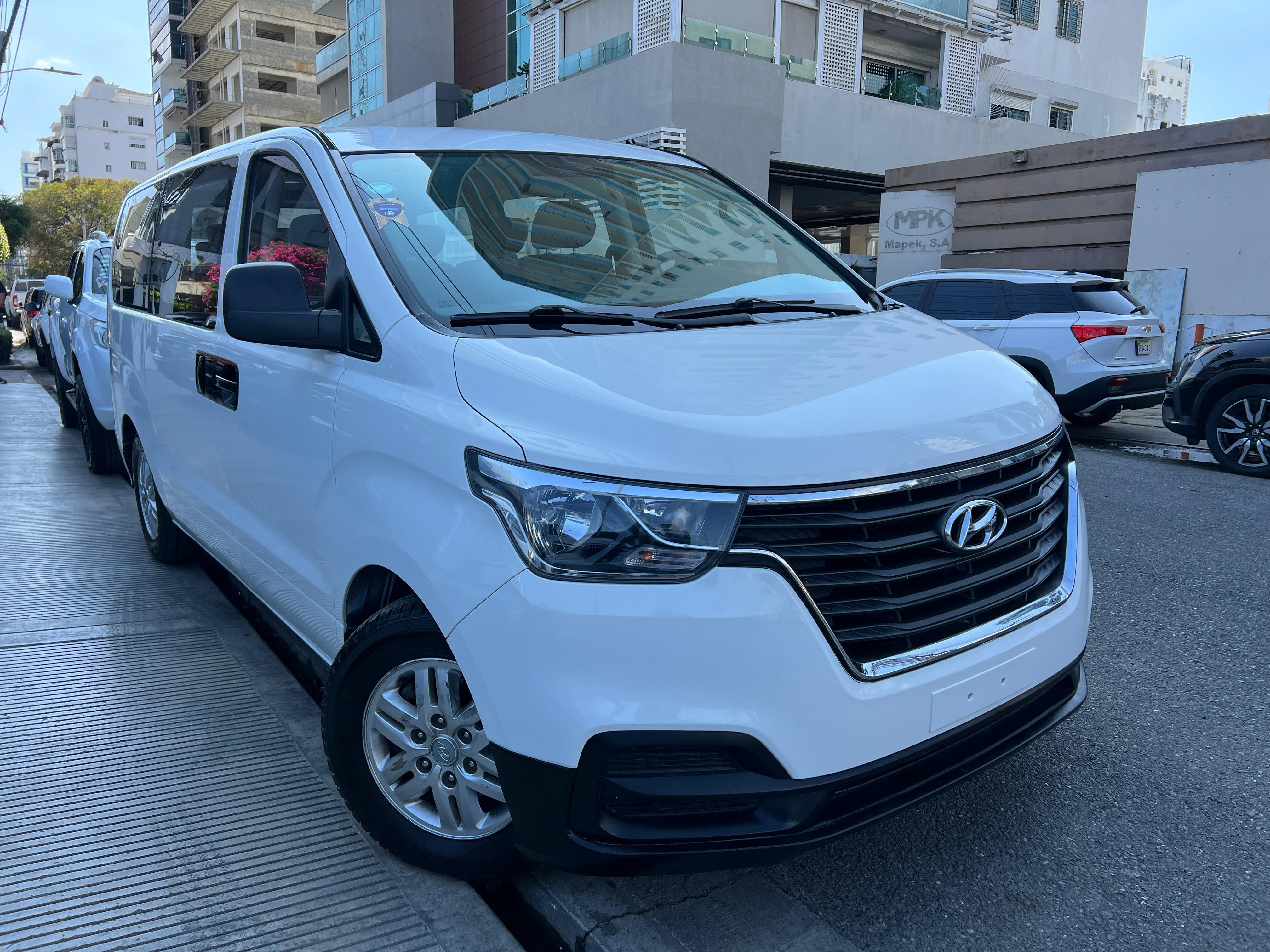 jeepetas y camionetas - HYUNDAI H1 2020 COMO NUEVA 2