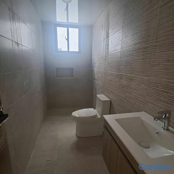 apartamentos - Apartamento en km.7 de Independencia 4to piso por escalera  7