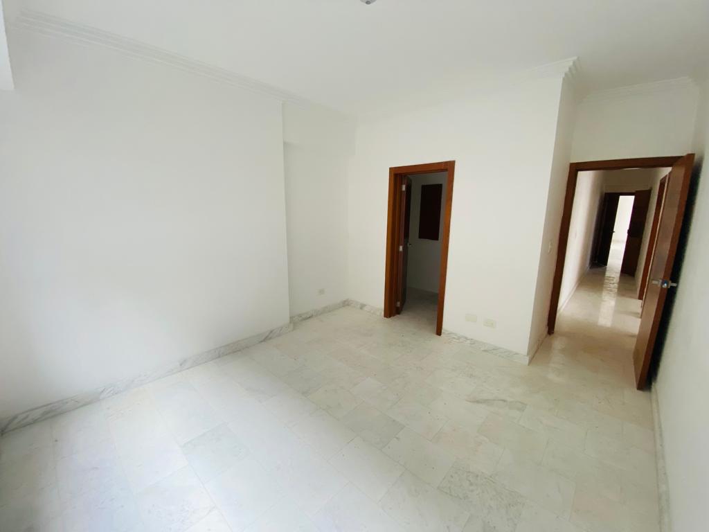 apartamentos - Vendo apto en la esperilla piso alto 4