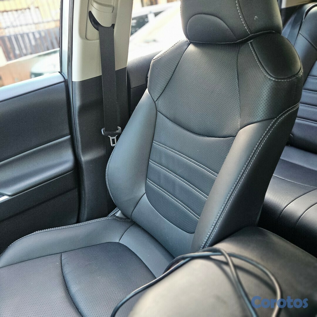 jeepetas y camionetas - Toyota rav4 2022 3