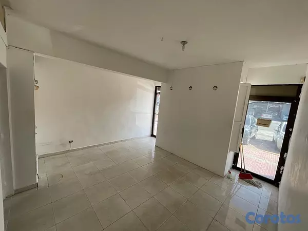oficinas y locales comerciales - LOCAL COMERCIAL 10