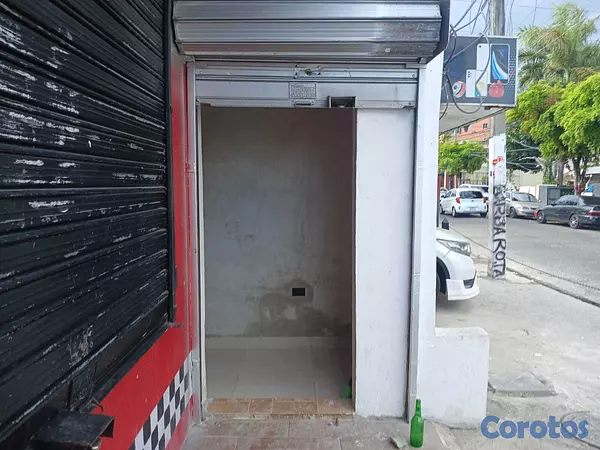 oficinas y locales comerciales - ALQUILO LOCAL COMERCIAL  ENSANCHE QUISQUEYA IDEAL  2