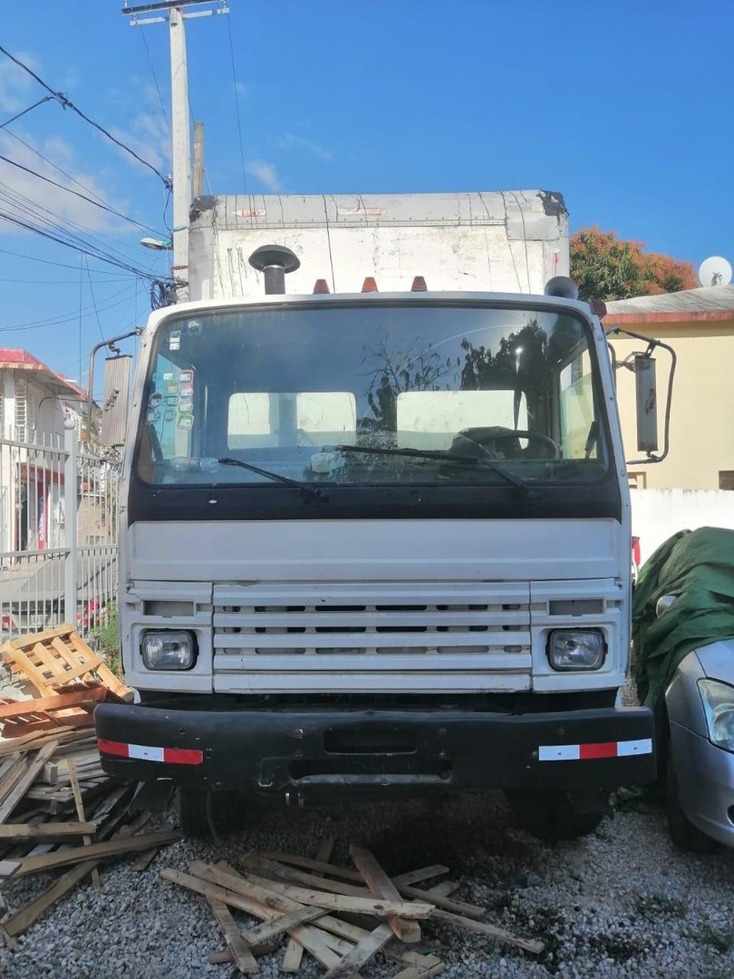 camiones y vehiculos pesados - VENDO DE OPORTUNIDAD CAMION 24 PIES  1