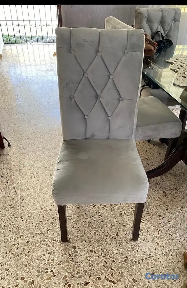 muebles y colchones - Vendo juego de comedor con tope de cristal  5