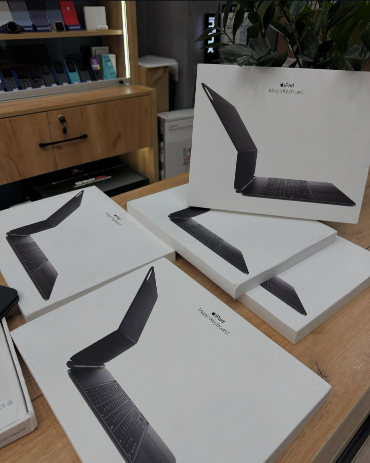 celulares y tabletas - Magic Keyboard Para iPad Pro 13” Chip M4 Nuevos Sellados  2