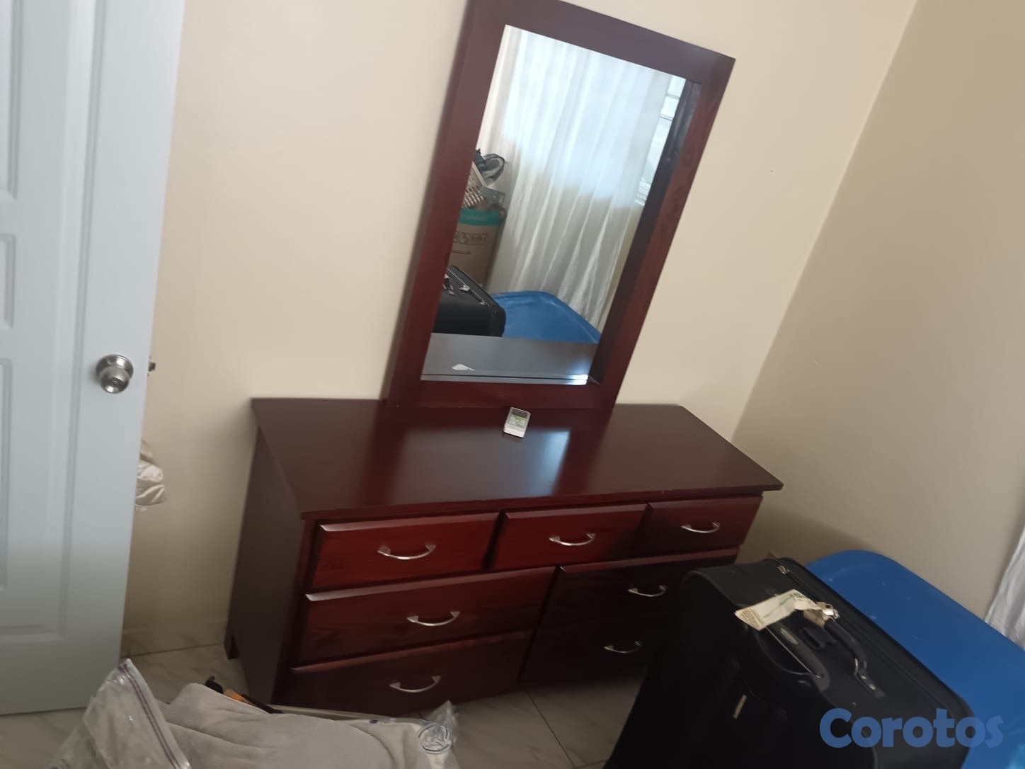 muebles y colchones - Juego de Habitación Queen (Cama + Gavetero + Mesita) 2