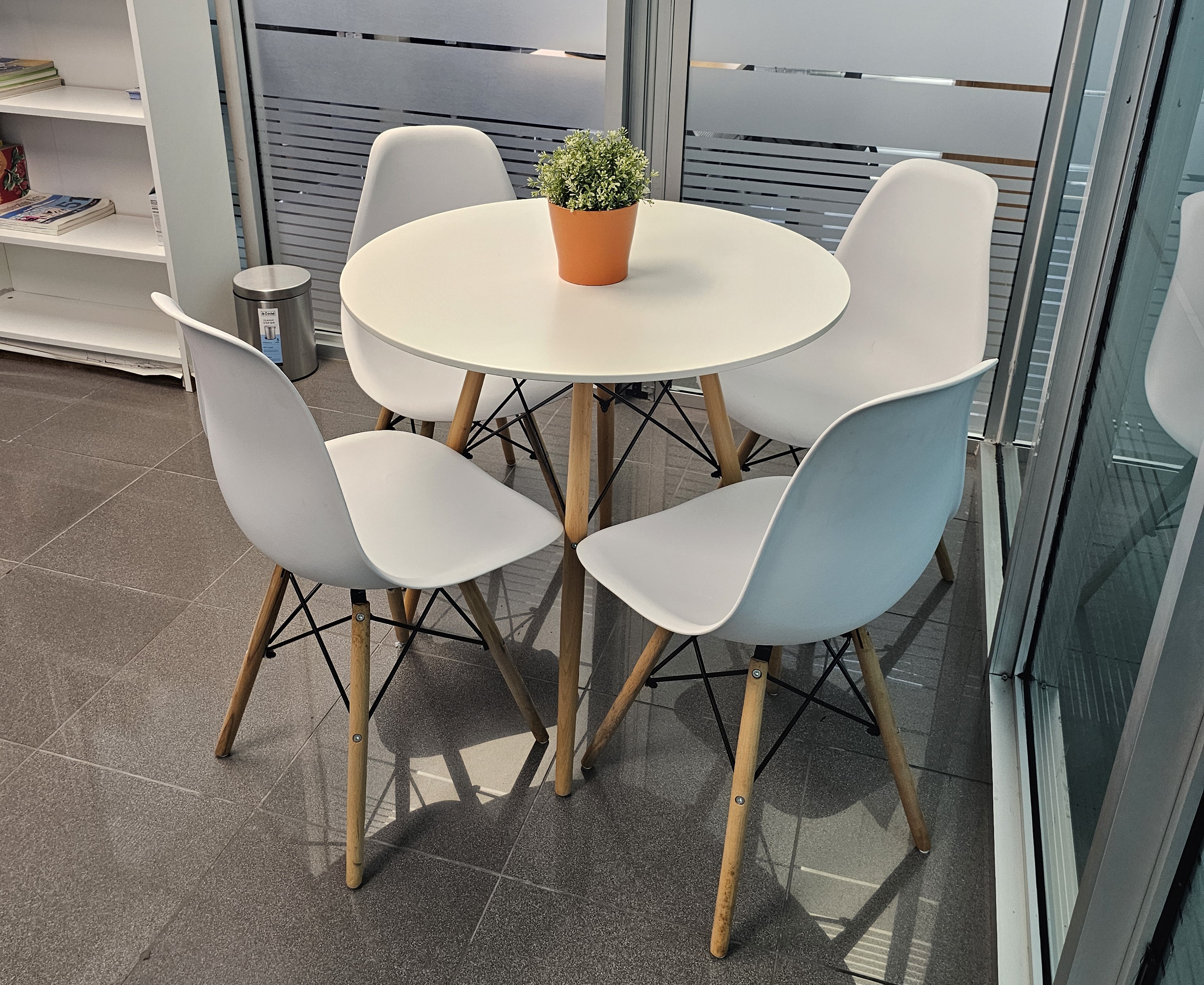 muebles y colchones - Juego de comedor mesa y 4 sillas