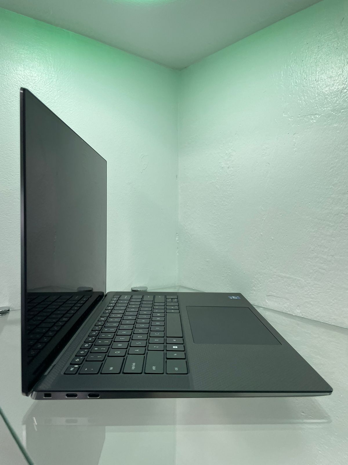 computadoras y laptops - Dell PRESICION 5560 i9 11va 64RAM 512gb SSD 4gb VD 4