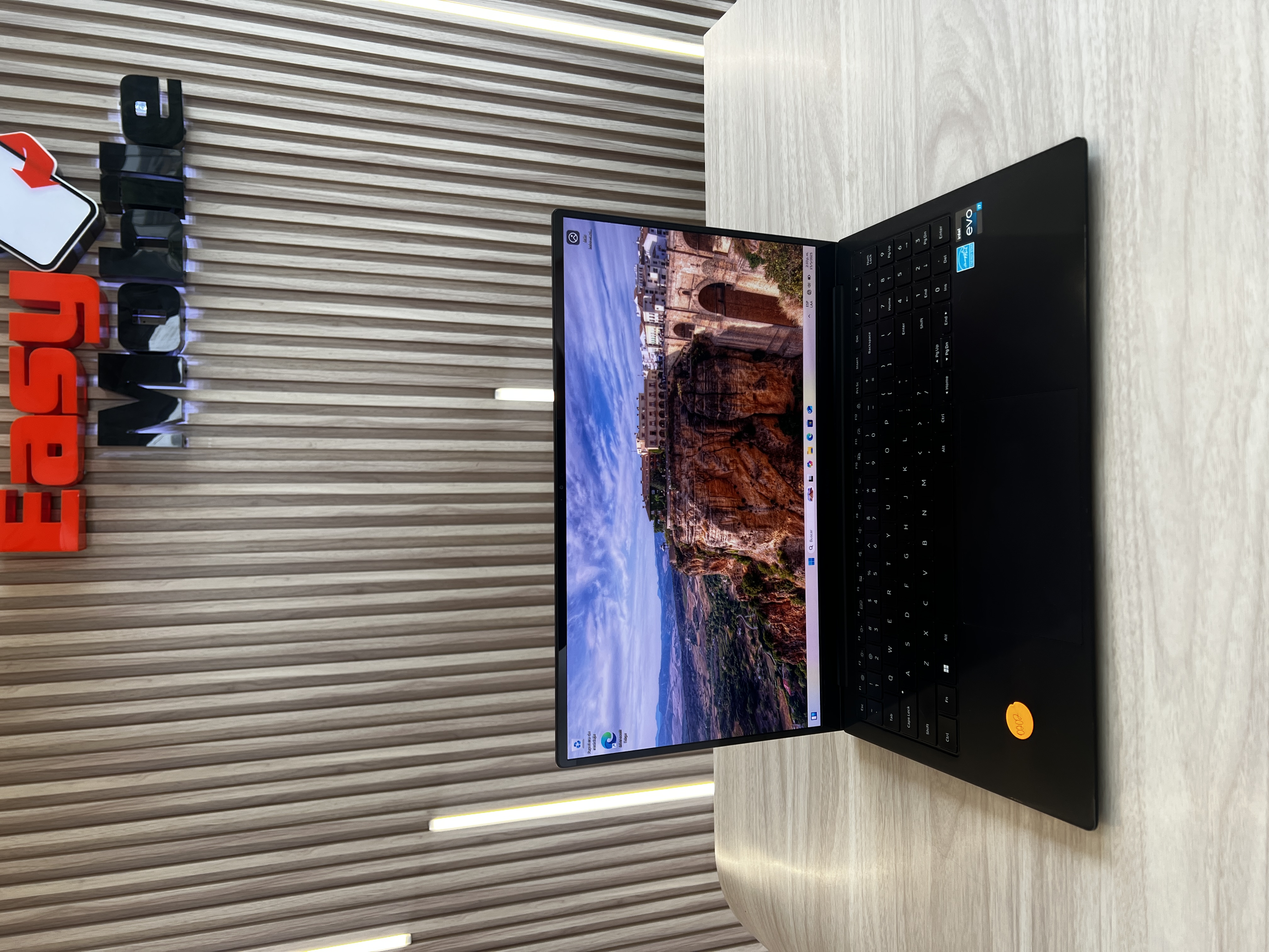 computadoras y laptops - BOOK 2 PRO 15.6" 17-12 16/512 intel iris Xe  0