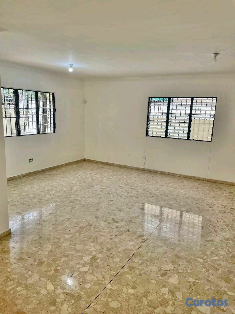 apartamentos - Casa de 2 niveles en venta- Las praderas D.N. 2