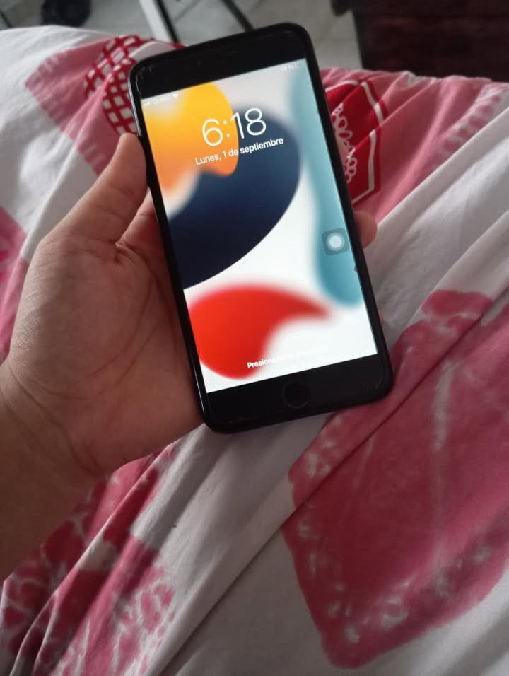 celulares y tabletas - iPhone 7 Plus 128 gb 1