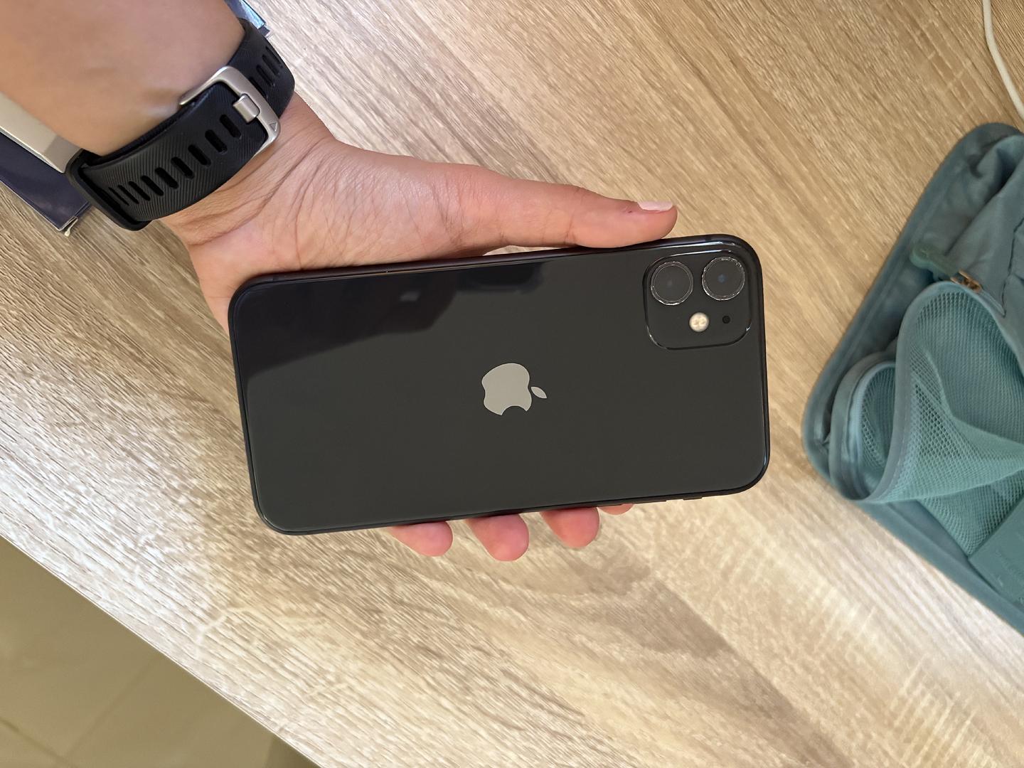 celulares y tabletas - Iphone negro 11 normal, 128gb, desbloqueado 2