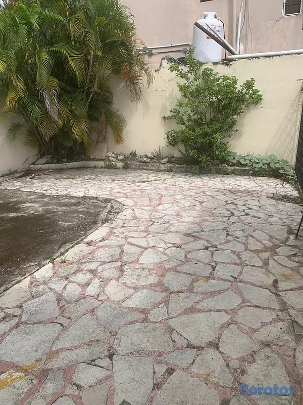 oficinas y locales comerciales - Casa comercial en alquiler en Los Cacicazgos 8