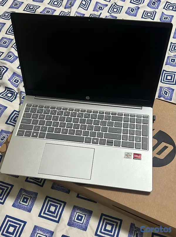 computadoras y laptops - LAPTO HP HP Notebook 15-FC0033CA NATURAL SILVER Di 1