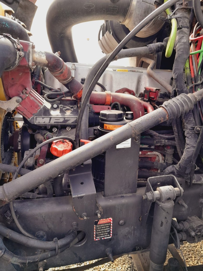camiones y vehiculos pesados - MACK PINNACLE año 2013 2
