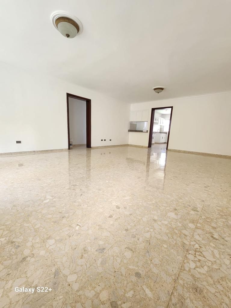 apartamentos - Alquiler Apartamento de 3 Habitaciones Ubicado en Los Cacicazgos, Santo Domingo