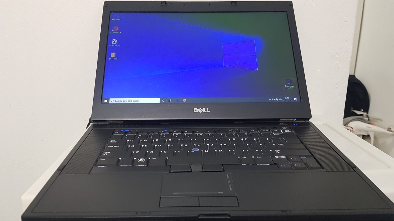 computadoras y laptops - Dell latitude 17 Pulg Core i7 Ram 8gb Disco 300gb Nvidea full