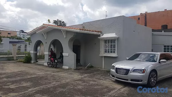 oficinas y locales comerciales - En Venta y Alquiler Local en Gazcue con 25 parqueos 7